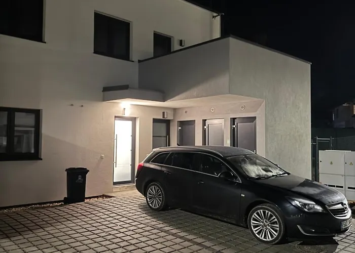 Nerudova Zahrada Apartment Polna
